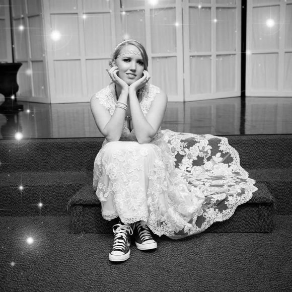 Meet your Posher, Kayla - Picture 1 of 1